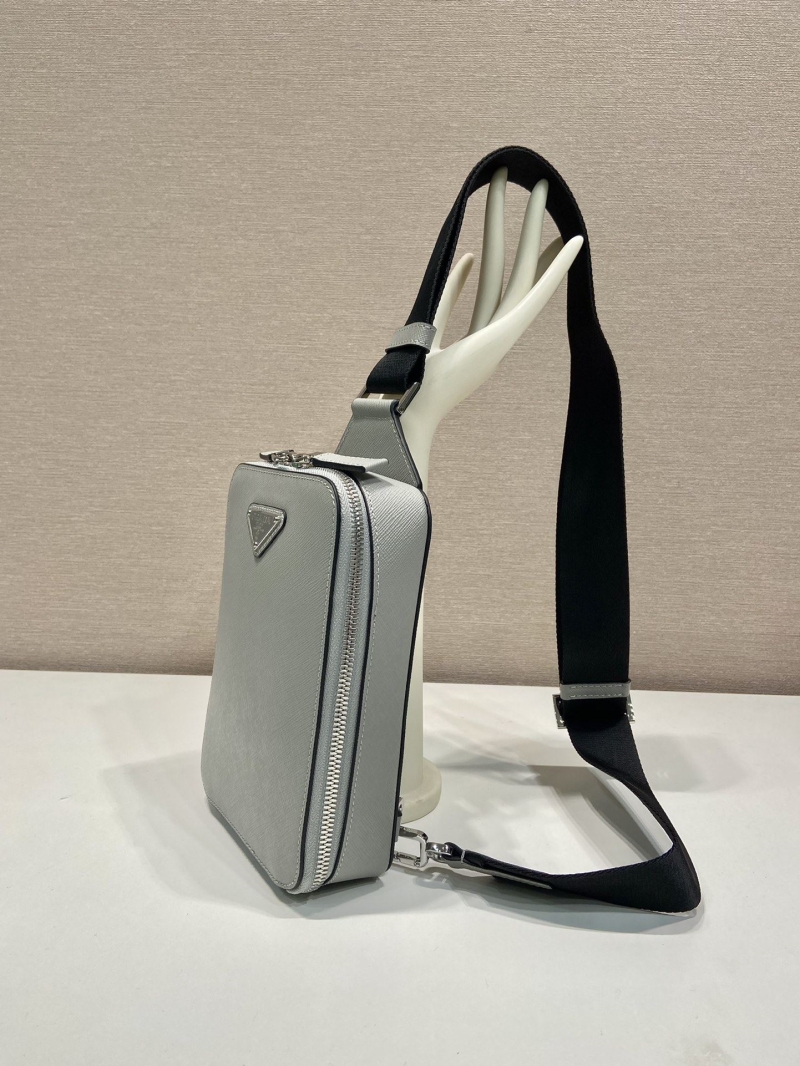 Pra*a waist chest packs